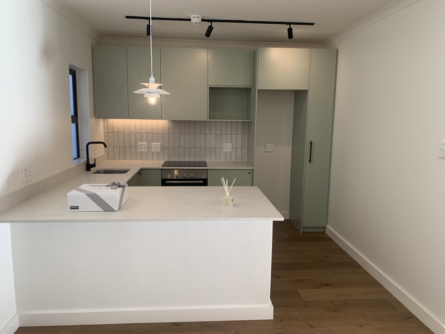 1 Bedroom Property for Sale in Sea Point Western Cape